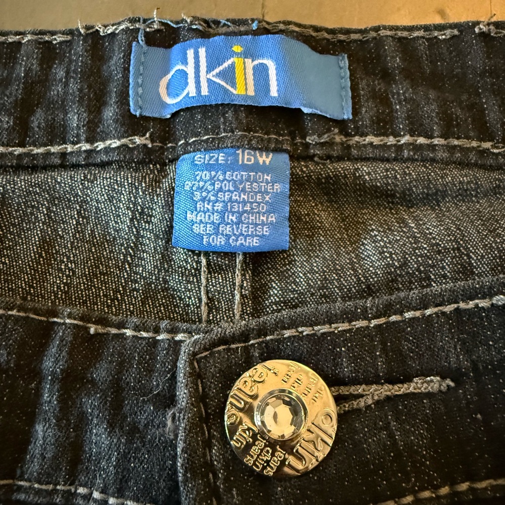d.kin 16W Plus Size Dark Wash Denim Embroidered Bootcut Stretch Jeans - Picture 9 of 11